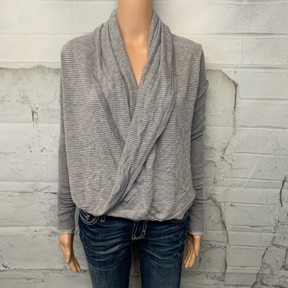 Lululemon Iconic Wrap - Picture 12 of 15